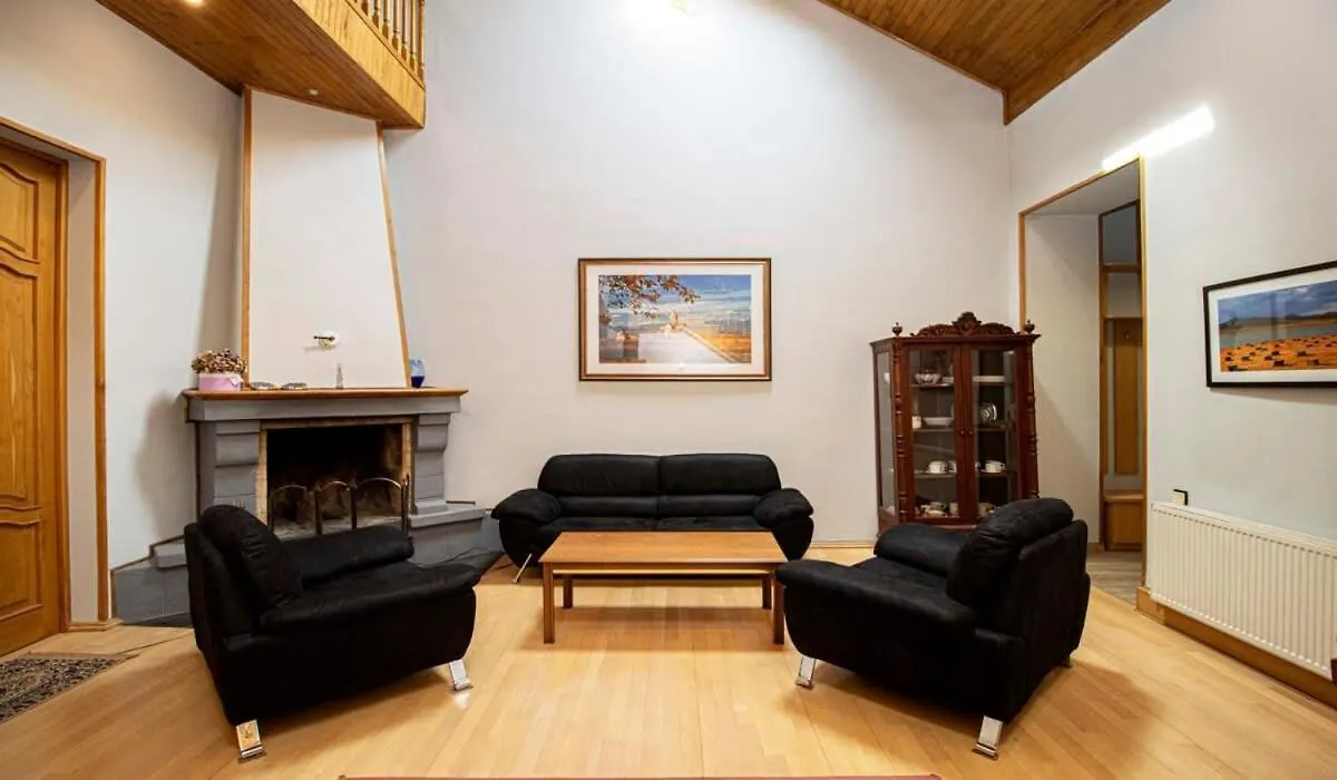 Central 4Br Apt For Groups & Families - By Wehost Tbilisi 0*,  Gruzja