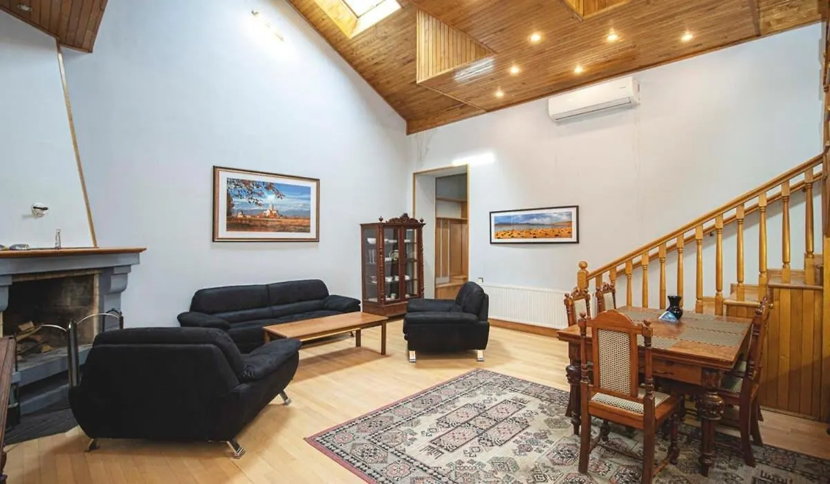 Central 4Br Apt For Groups & Families - By Wehost Tbilisi